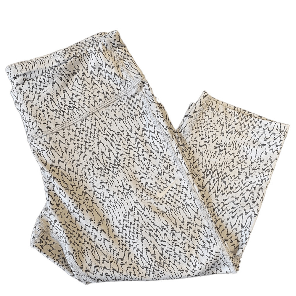 Nike Women's Dri-Fit Epic Run Tight Running Capri 904916-021 Medium